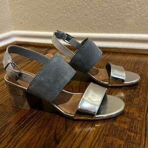 Tom’s grey suede and silver sandals. 7.5W